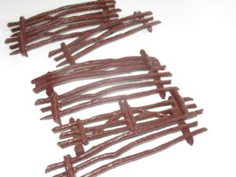 0/027 ACCESSORY- BROWN CORRAL STYLE FENCES- GOOD - H44 - $5.25