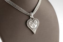 Brighton Silverplated Three Strand Heart Pendant 18" Total Length (Adjus... - €44,92 EUR