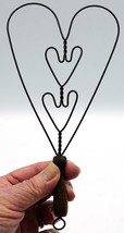 Miniature Wire &amp; Wood Rug Beater Hearts Design - £10.65 GBP