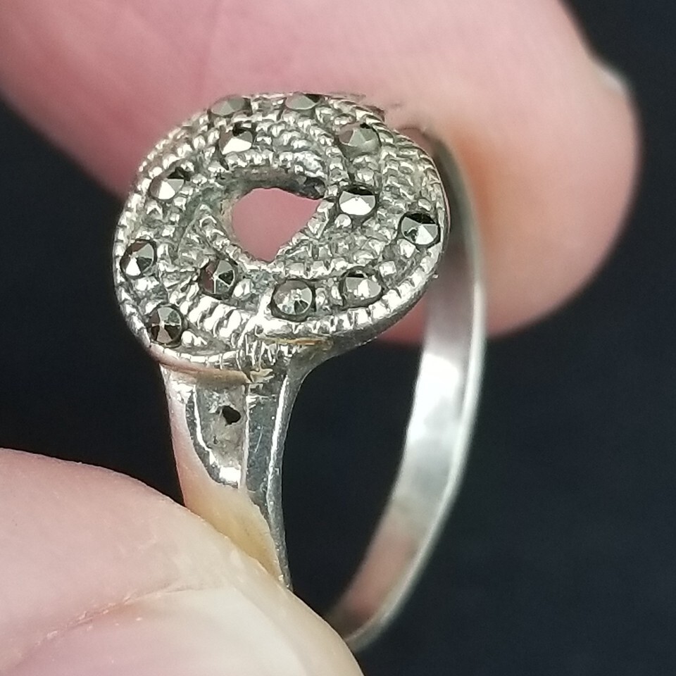 STERLING SILVER & MARCASITE ladies ring .925 size 7 ESTATE SALE! Item image 5