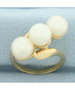 Cultured Akoya Pearl Ring in 14k Yellow Gold - €668,75 EUR