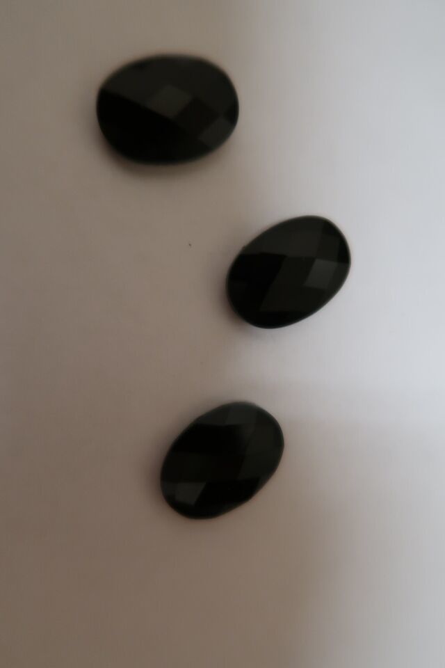 1.8 mm black faceted oval stone bead plastic - glue on - $1.49