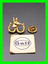 Democrat Donkey Gulf Oil Pin Vintage Gold Tone Horse Shoe Good Luck 1960&#39;s - £15.56 GBP