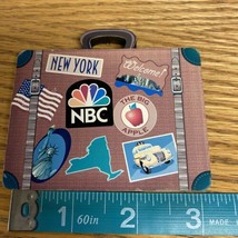 2005 NBC Briefcase New York Welcome The Big Apple Taxi Statue Of Liberty Magnet - £9.29 GBP