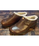 Merrell Women&#39;s Leather Winter Shoes Fur lined slip on clogs Size 10 - $36.58