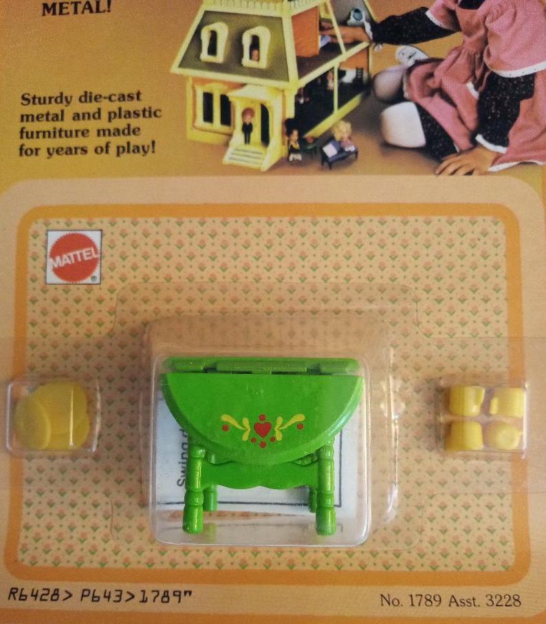 Image 1 of The Littles Die Cast Doll House Furniture Drop Leaf Table w/ Pretend Play Dishes