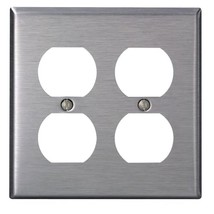 Leviton 84016-40 2-Gang, Duplex Device Receptacle Wallplate, Standard Si... - £11.88 GBP