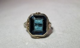 Vintage Art Deco Tri Gold 14K Blue Sapphire Glass Filigree Ladies Ring K1327 - £357.50 GBP