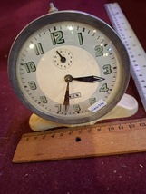 Vintage mechanical Israel clock [CLK10333] - $59.00