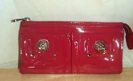 Marc By Marc Jacobs Red Patent Leather Totally Turnlock Zip Wallet - £43.96 GBP