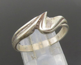 925 Sterling Silver - Vintage Fluted Wave Curved Band Ring Sz 9 - RG24766 - £21.06 GBP