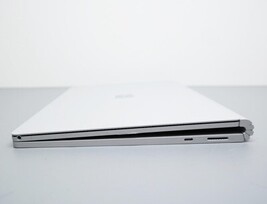 Microsoft Surface Book 2 13.5" Intel Core i5 8GB 256GB - Silver ISSUE image 10