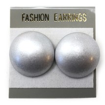 Vintage 1980s Pierced Silver Metallic Look 1&quot; Button Earrings - New/Old ... - £11.00 GBP