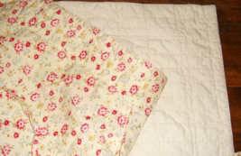 Pottery Barn 2 Ivory Quilted Standard Pillow Shams Reverse Red Pink Floral - £10.39 GBP