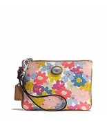 COACH 51205 Peyton Floral Flower Wristlet Zip Top Wallet Strap NeW Tags - $202.43 CAD