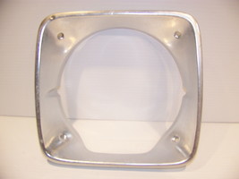 1976 Plymouth Volare Rh Headlight Bezel Oem - £57.48 GBP