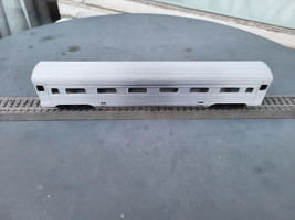 USA Amtrack Streamliner Coach Car HO Scale DIY Plastic Train Car Silver/Grey - £33.14 GBP