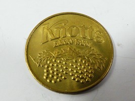Knott&#39;s Berry Farm Buena Park CA token coin Boysenberry berry &amp; Coach Carriage  - £15.53 GBP
