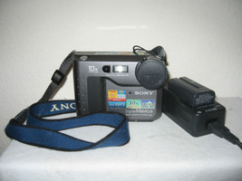 Sony MVC FD73 floppy disk 3.5&quot; Digital Mavica photo Camera w/EXTRAS MVCFD73 - £62.11 GBP