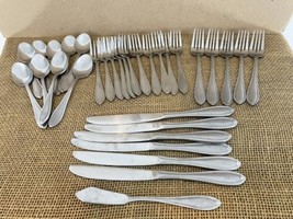 Hampton Silversmiths Stainless Flatware Set of 32 Pieces - £29.87 GBP