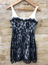 BB Dakota White &amp; Black Lace Dress Sleeveless Empire Waist Size 4, EUC - £8.40 GBP