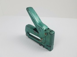 Swingline 101 Tacker Staple Gun Stapler Tool Made in the U.S.A Green Vin... - £13.61 GBP