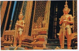 Thailand Postcard Bangkok Maha Mandapa Chapel Of Emerald Buddha Golden Giants - $3.95