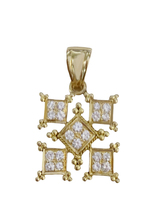18k Yellow Gold Pendant with Diamonds  - £511.13 GBP