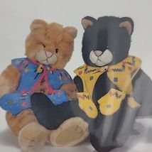 Handpainted Needlepoint Canvas 4 Mittens Sweater Bear Plush Clothing Cat... - €42,03 EUR