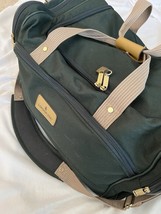 London Fog Oakland Luggage Duffel Travel Carry On Green Shoulder Bag - $780.33 MXN