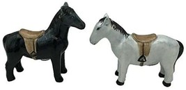 Horse Clover Farm 28160 3D Ceramic Salt &amp; Pepper Shakers Set Susan Winget - £18.25 GBP