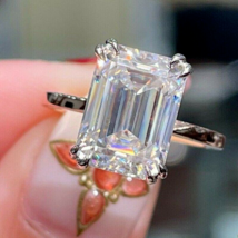 6 Ct Emerald Cut Cubic Zirconia Solitaire Engagement Ring For Gift in 925 Silver - £79.19 GBP