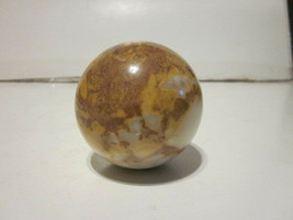 Vintage Brown &amp; White Marble Stone Round Paperweight - £7.96 GBP