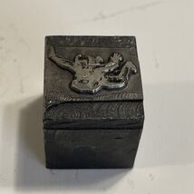 Vintage Printers Block Skydiver Skydiving 3/4” x 3/4” - $238.16 MXN