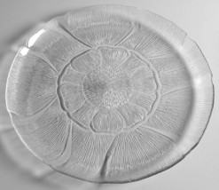 Arcoroc Clear Glass &#39;&#39;Raised Fleur Petal Leaves&quot; Design Plate by ARCOROC -New- M - £14.14 GBP