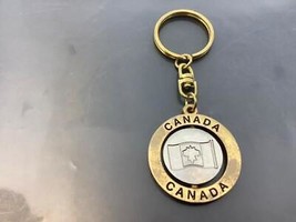Vintage Keyring Canadian Flag Keychain Upside Down Maple Leaf Ancien Porte-Clés - £6.45 GBP
