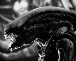 Alien: Covenant close up bearing fangs 16x20 Canvas Giclee - $69.99
