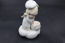 Precious Moments Collectible Figurine 1982 Taste And See That The Lord Is Good - £3.89 GBP