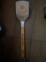 The Sportula Stainless Steel Grilling Spatula/Bottle Opener NBA New York Knicks - £11.70 GBP