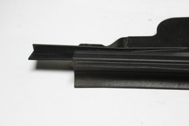2005-2008 MERCEDES R171 SLK280 SLK350 REAR RIGHT QUARTER GLASS INNER TRIM J5792 image 4