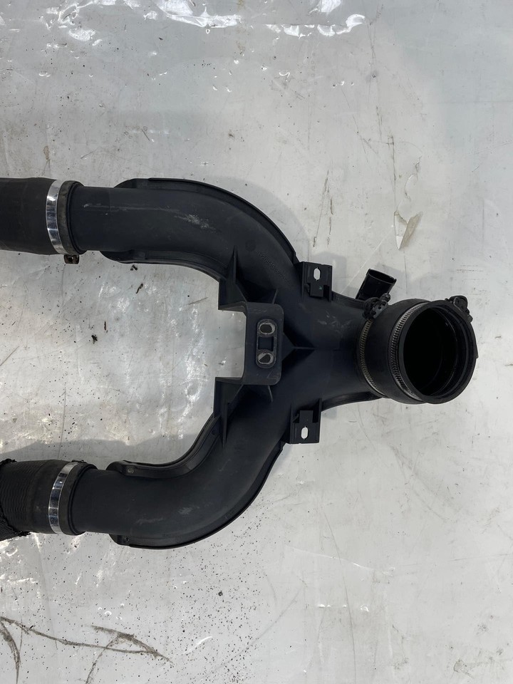 2014-2017 Maserati Quattroporte Throttle Body To Intercoolers Pipe Hose OEM Item image 6