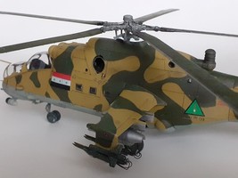 1/144 PLASTIC 4-D MODEL KIT IRAQI MIL-24 HIND HELICOPTER GUNSHIP WITH DE... - $18.81