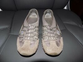 Skechers Women's Bikers Team Pretty Sneaker Shoes, Taupe, 6 (22015-TPE) - $18.00