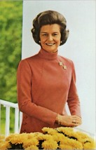 Beautiful Betty Ford Wife of President Gerald R. Ford Postcard PC529 - £3.94 GBP