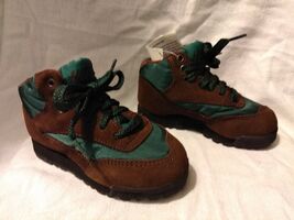NIB 80S STYLE CHILDRENS HI-TEC TOPAZ Jr BROWN &amp; GREEN LATHER HIKING BOOT... - $27.92 CAD