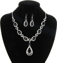 SP Sophia Elegant Crystal Teardrop Fashion Statement Necklace &amp; Stud Earring Set - £16.86 GBP