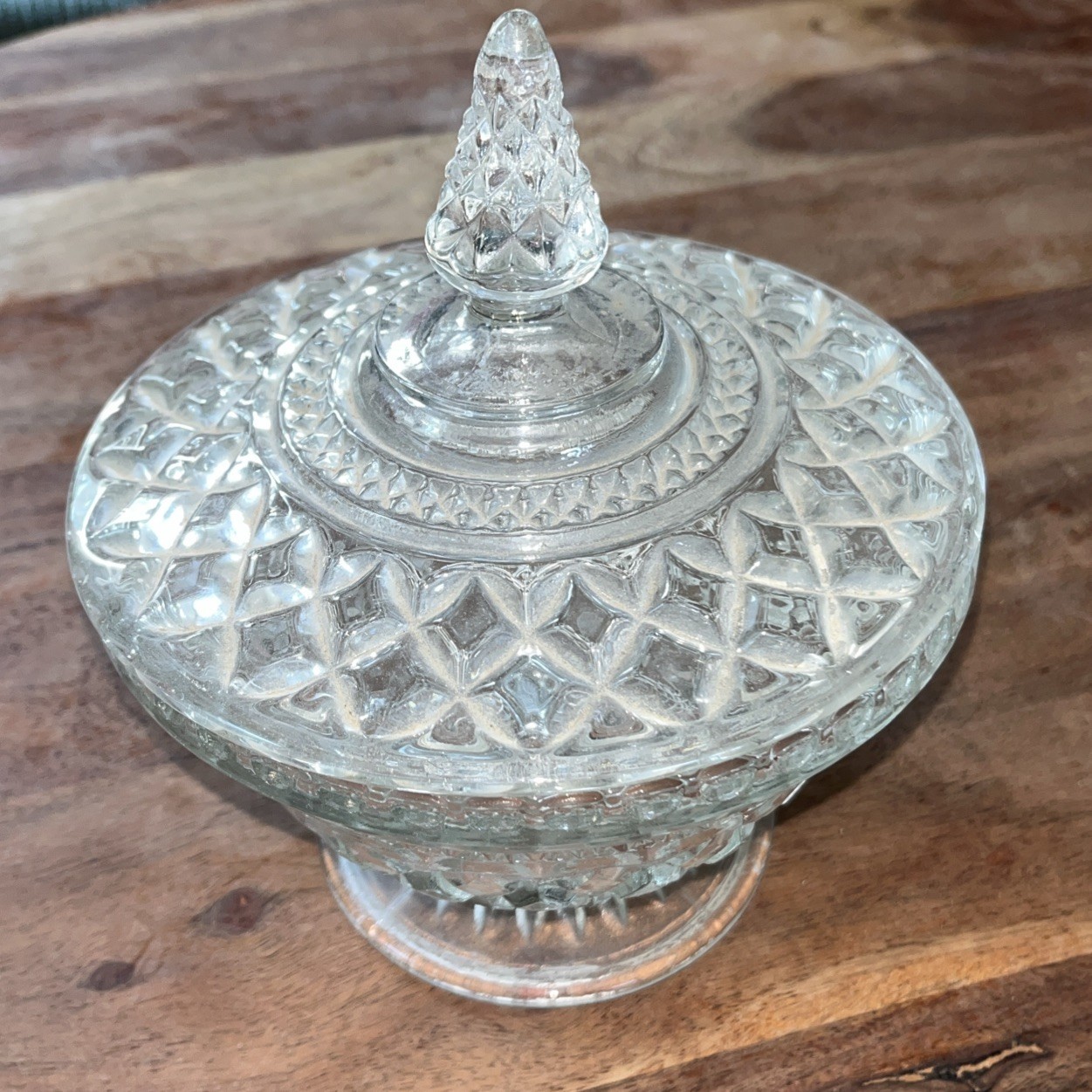 Vintage Anchor Hocking Wexford Glass Covered Candy Dish Compote Footed Bowl - $15.00