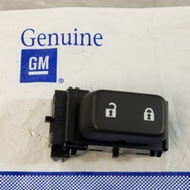 07-09 Silverado Sierra Driver LH Side Front Power Lock Switch  NEW GM  353 - £17.57 GBP