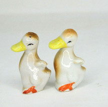 Vintage Cute Ducks Figural Salt And Pepper Shakers Japan - £10.17 GBP