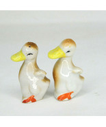 Vintage Cute Ducks Figural Salt And Pepper Shakers Japan - £10.18 GBP